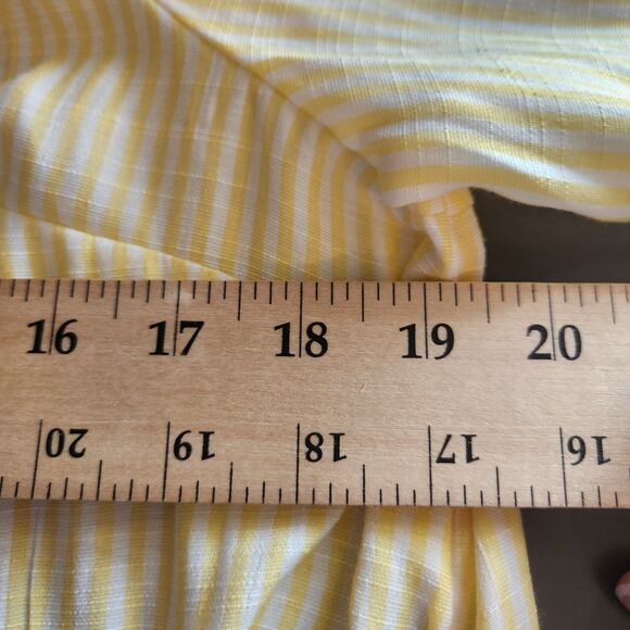 LC Lauren Conrad S yellow stripped cottagecore flutter sleeves blouse - Picture 9 of 10